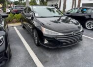 2020 Hyundai Elantra Limited 2.0L IVT