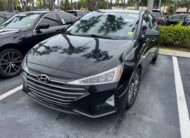 2020 Hyundai Elantra Limited 2.0L IVT