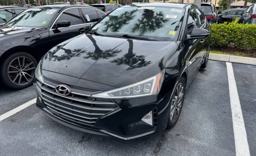 2020 Hyundai Elantra Limited 2.0L IVT
