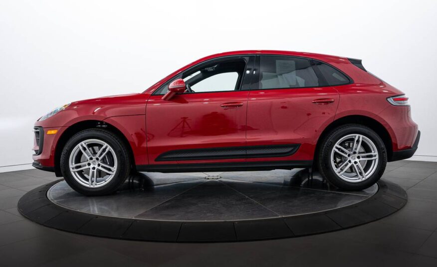 2025 Porsche Macan Macan