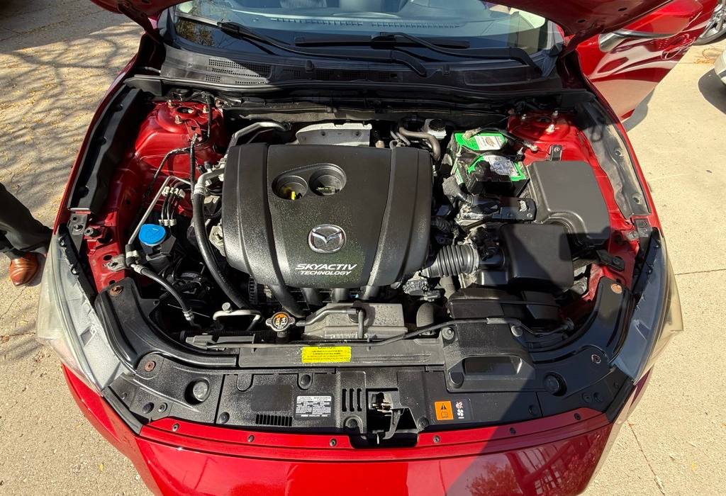 2016 Mazda Mazda3 i Touring 5-Door Automatic