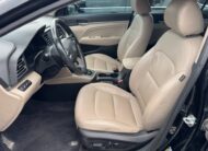 2020 Hyundai Elantra Limited 2.0L IVT
