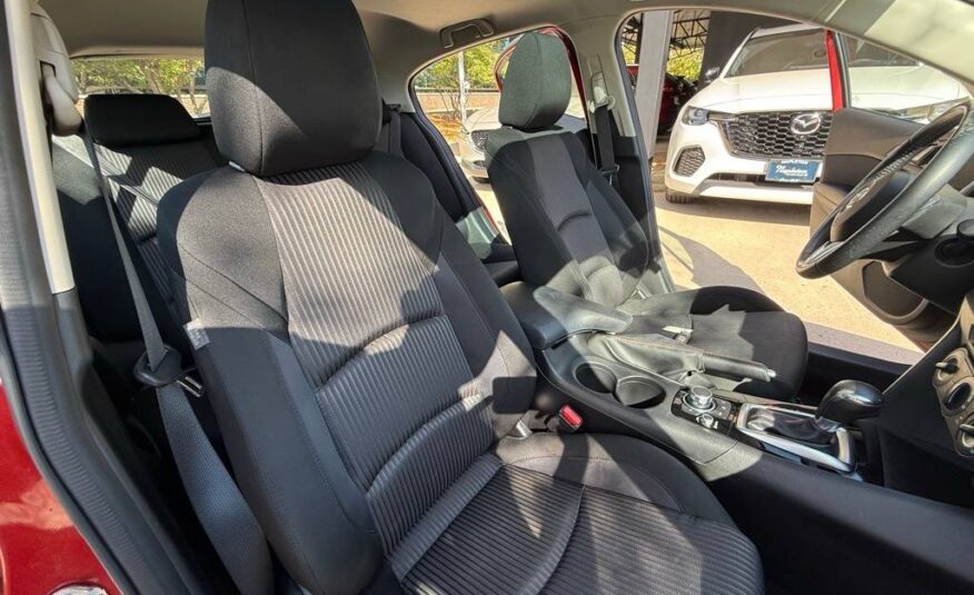 2016 Mazda Mazda3 i Touring 5-Door Automatic
