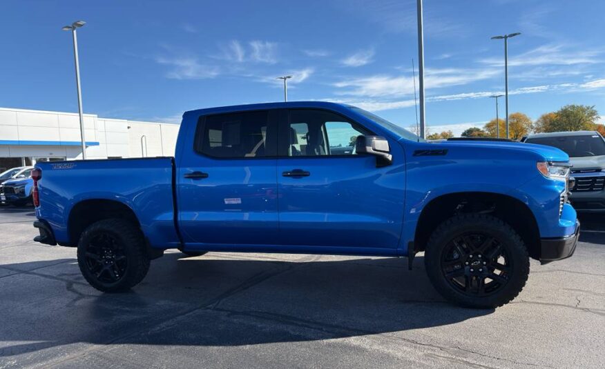 2025 Chevrolet Silverado 1500 LT Trail Boss Crew Cab Short Bed 4WD