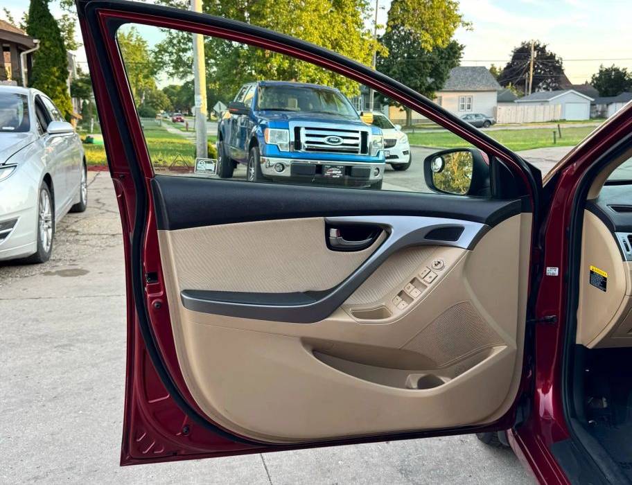 2013 Hyundai Elantra GLS Sedan Automatic