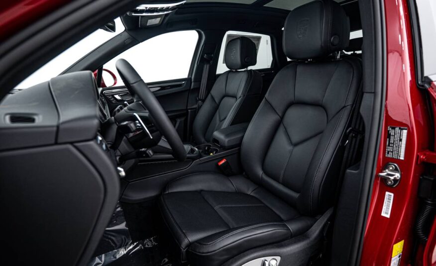 2025 Porsche Macan Macan