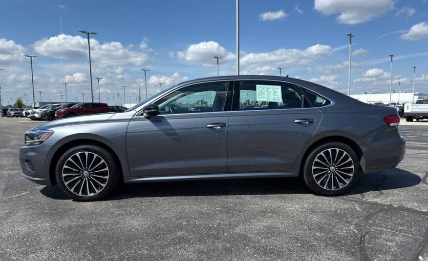 2022 Volkswagen Passat 2.0T Limited Edition