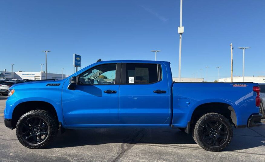 2025 Chevrolet Silverado 1500 LT Trail Boss Crew Cab Short Bed 4WD