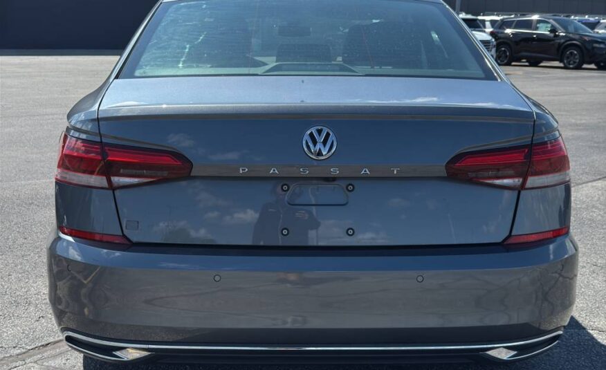 2022 Volkswagen Passat 2.0T Limited Edition