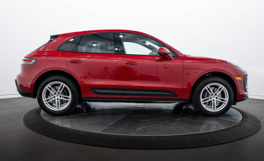 2025 Porsche Macan Macan