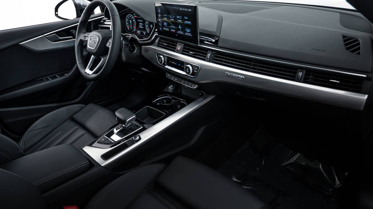 2025 Audi A5 S line Premium Sportback 45 TFSI