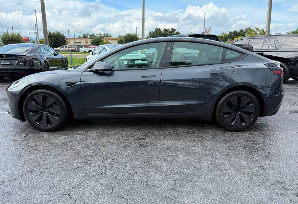 2025 Tesla Model 3 Long Range AWD