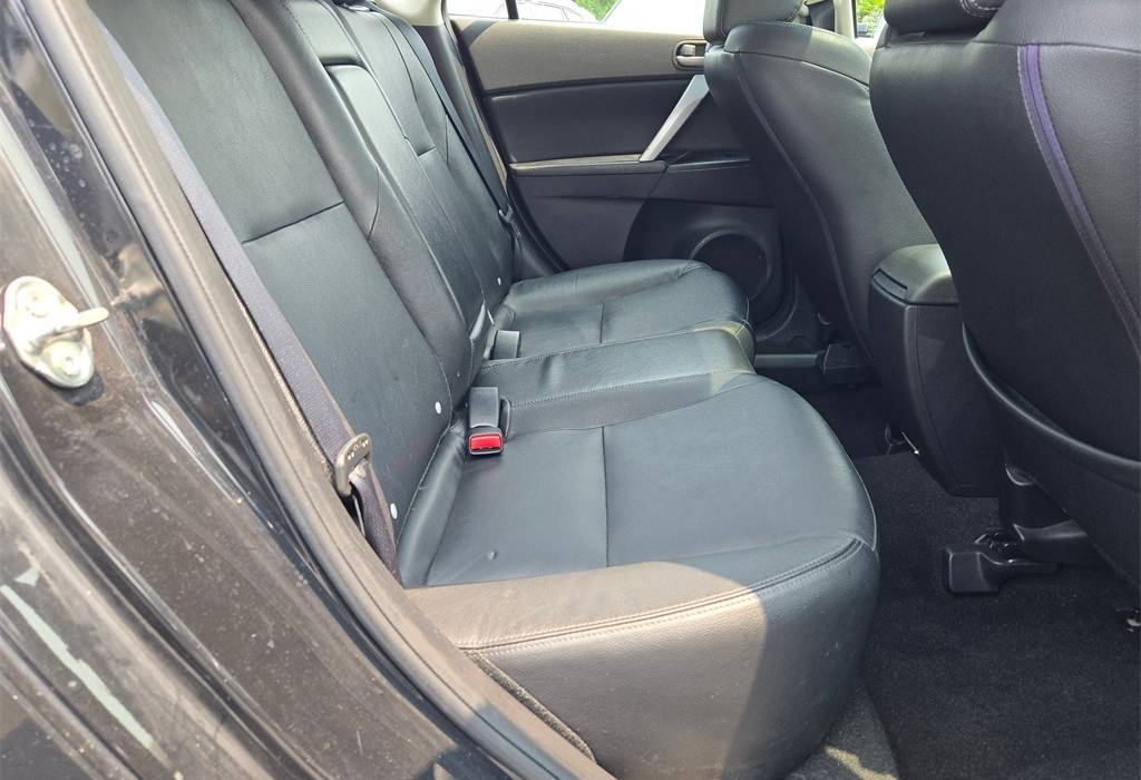 2013 Mazda Mazda3 i Grand Touring 5-Door Manual