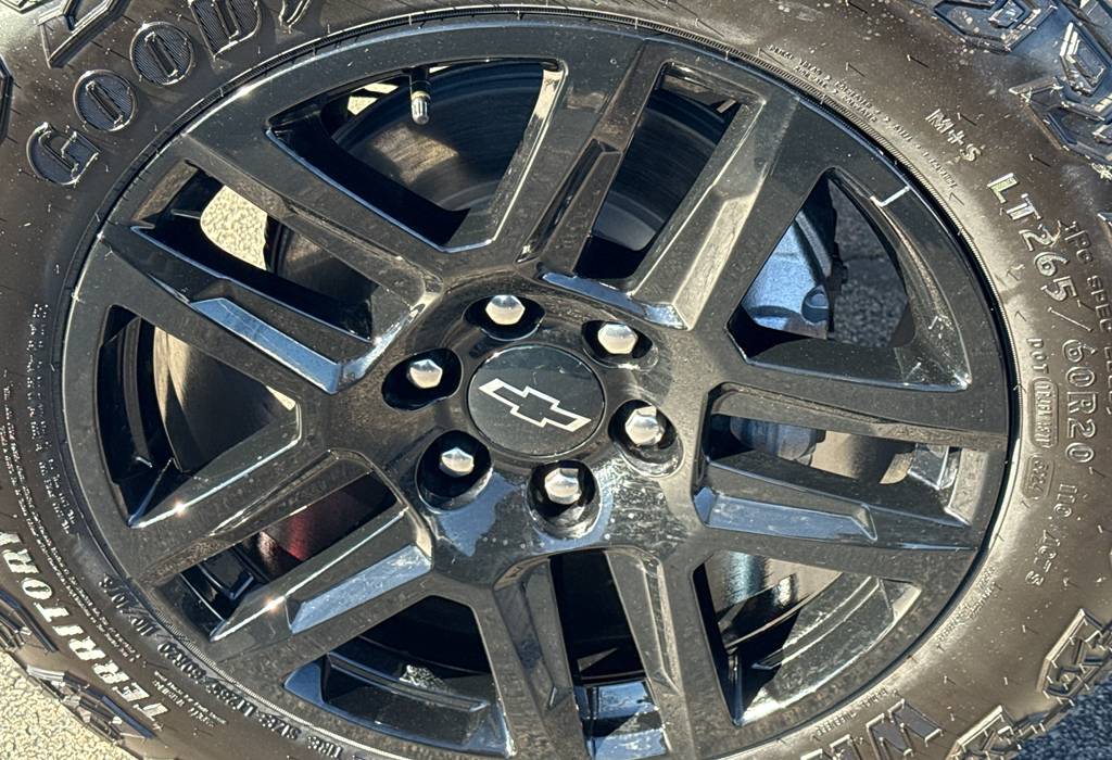 2025 Chevrolet Silverado 1500 LT Trail Boss Crew Cab Short Bed 4WD