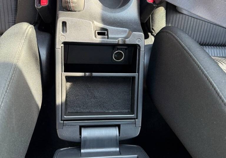 2016 Mazda Mazda3 i Touring 5-Door Automatic