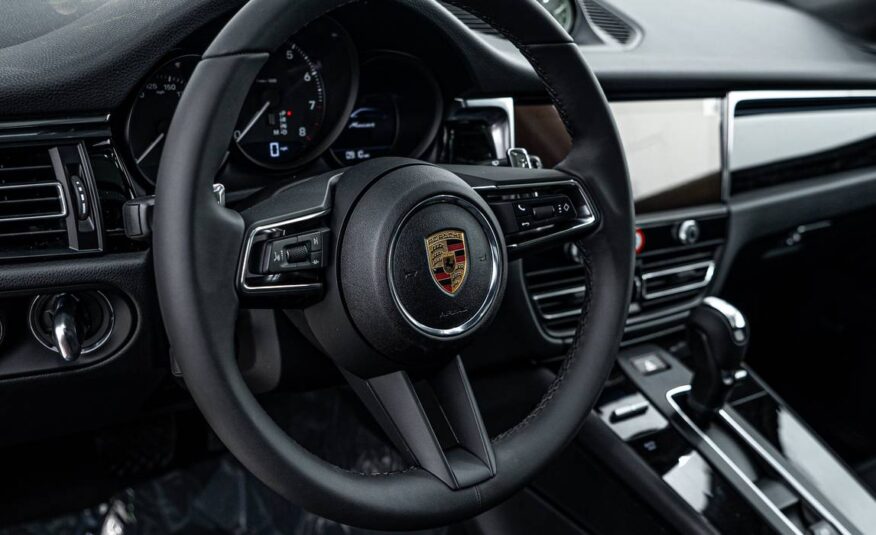2025 Porsche Macan Macan