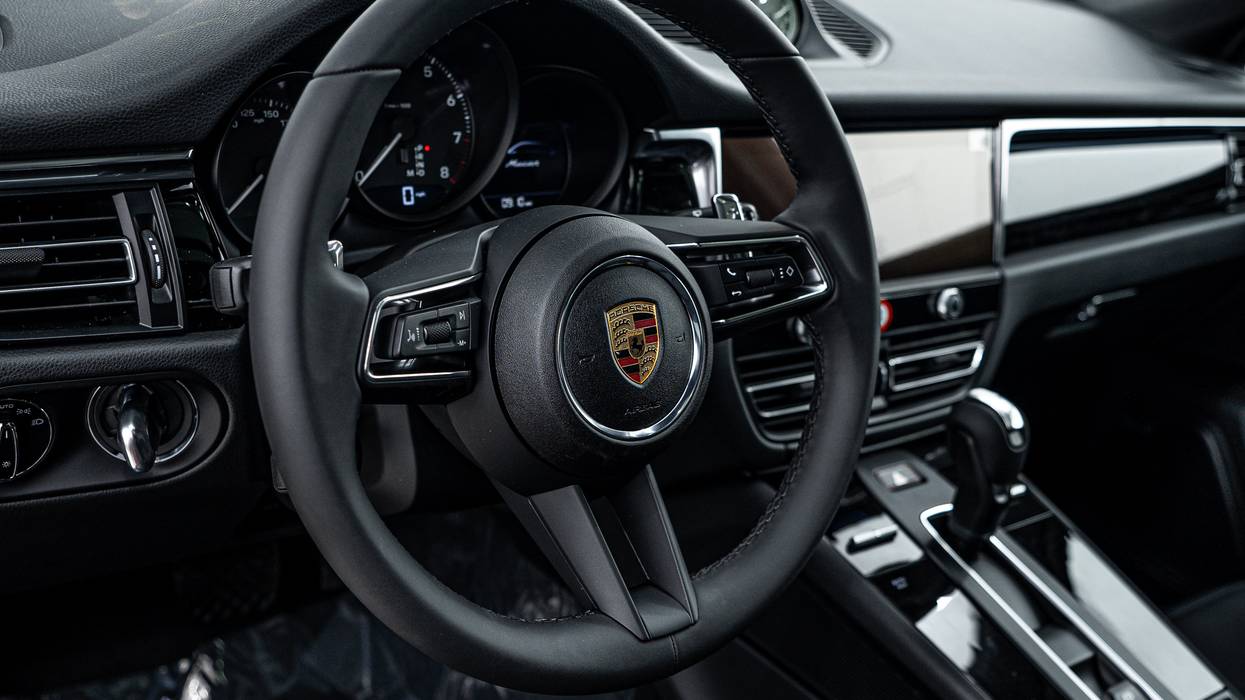 2025 Porsche Macan Macan