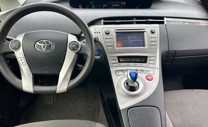 2013 Toyota Prius Plug-in Hybrid Advanced