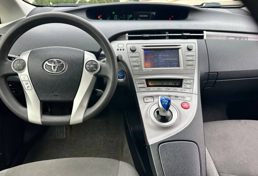 2013 Toyota Prius Plug-in Hybrid Advanced