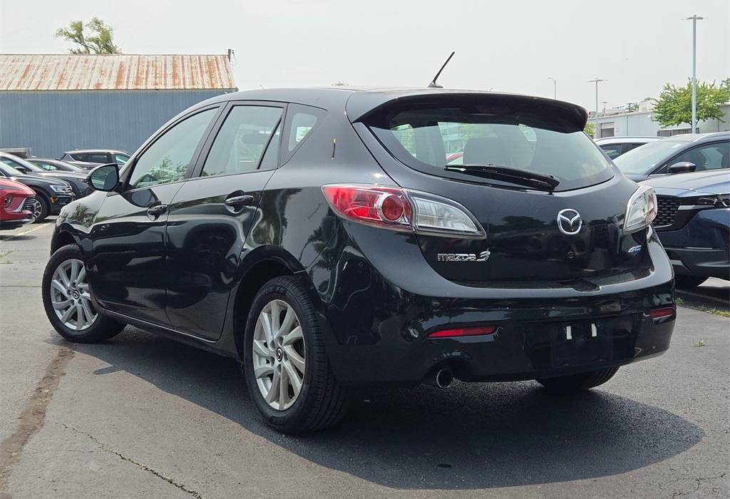 2013 Mazda Mazda3 i Grand Touring 5-Door Manual