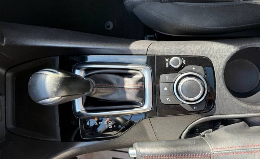 2016 Mazda Mazda3 i Touring 5-Door Automatic