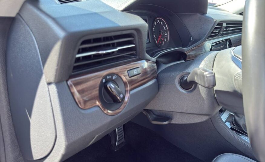 2022 Volkswagen Passat 2.0T Limited Edition
