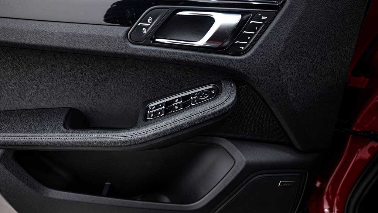 2025 Porsche Macan Macan