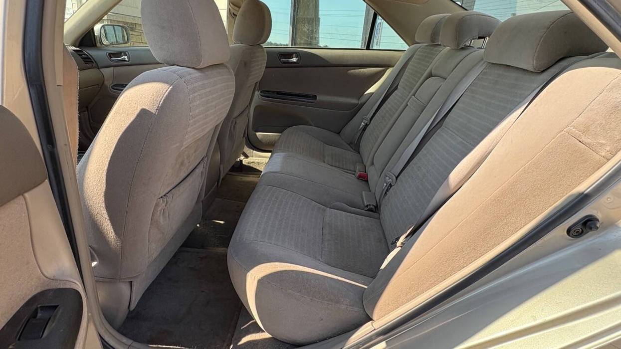2005 Toyota Camry LE I4