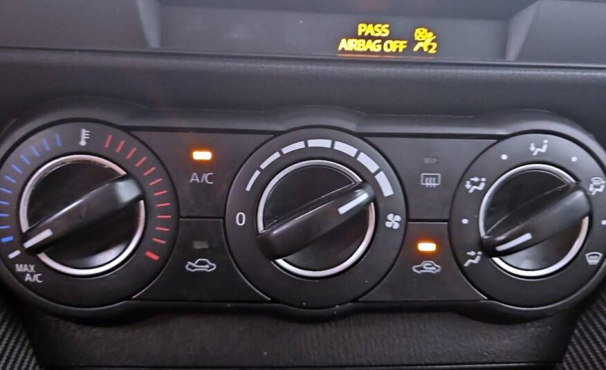 2019 Toyota Yaris LE Manual