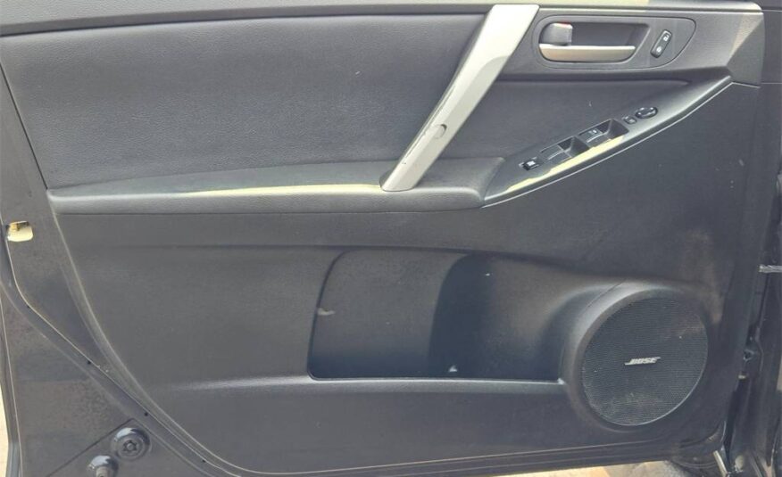 2013 Mazda Mazda3 i Grand Touring 5-Door Manual