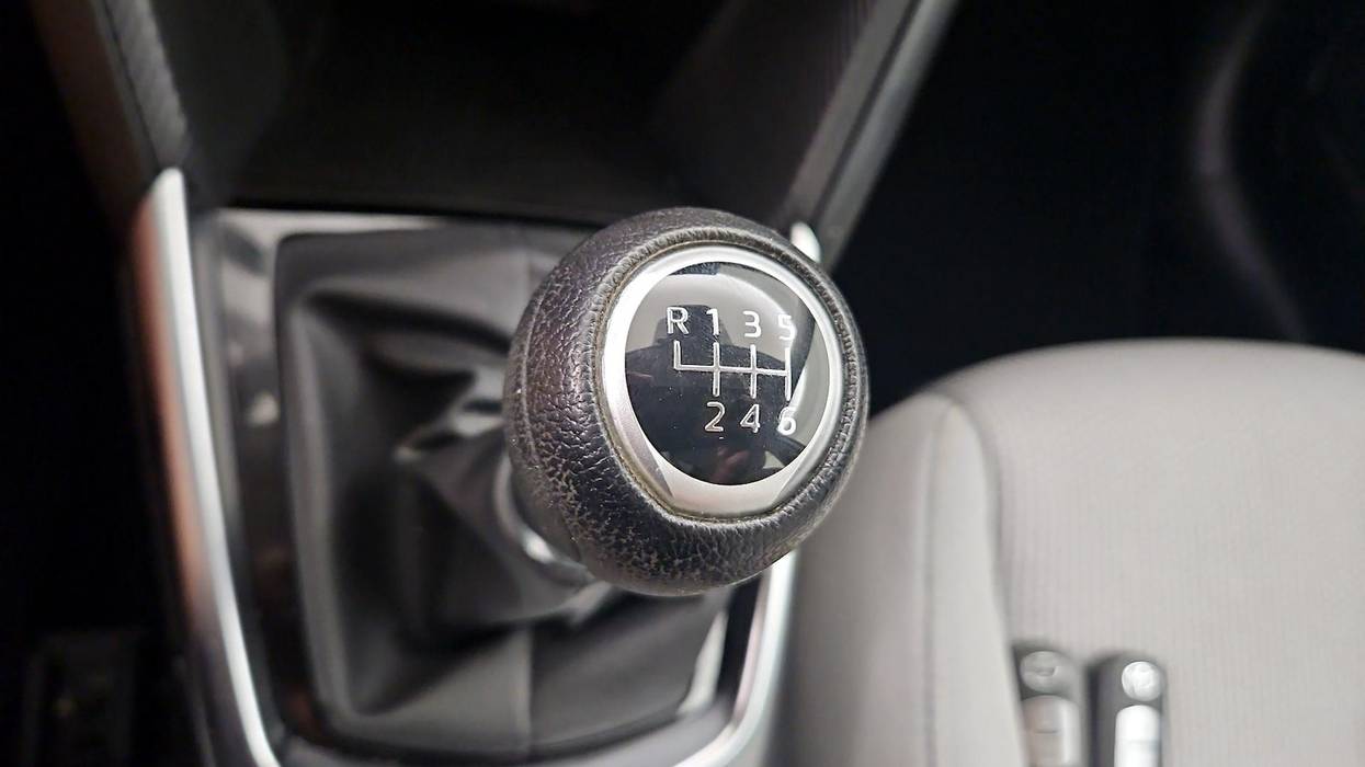 2019 Toyota Yaris LE Manual