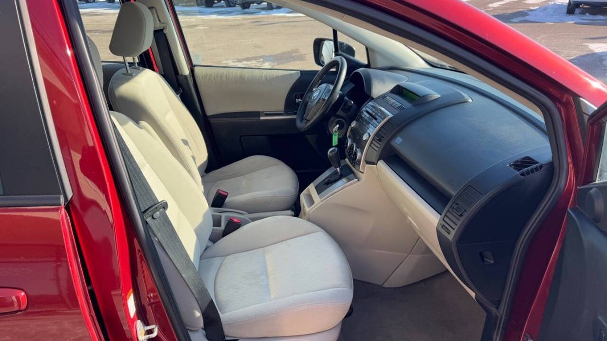 2009 Mazda Mazda5 Touring Automatic