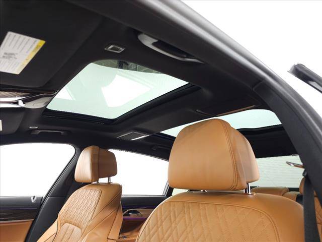 2022 BMW 7 Series 750i xDrive