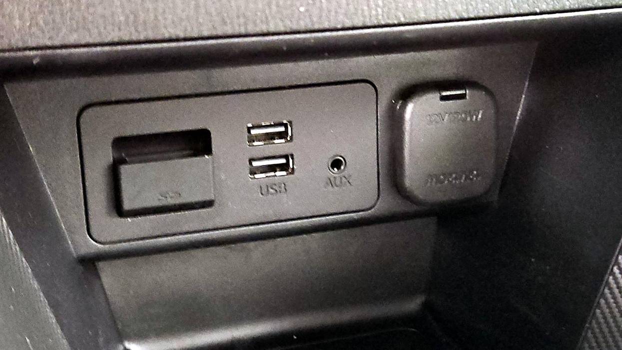 2019 Toyota Yaris LE Manual