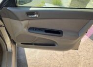 2005 Toyota Camry LE I4
