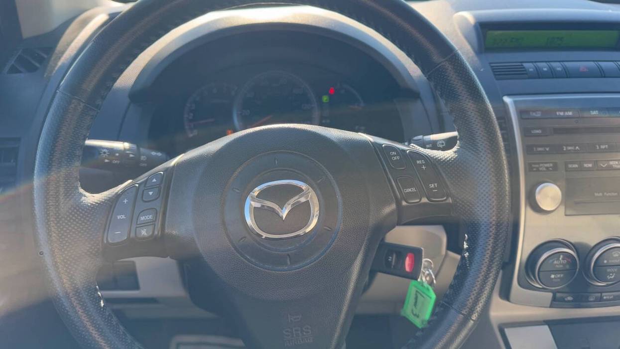2009 Mazda Mazda5 Touring Automatic