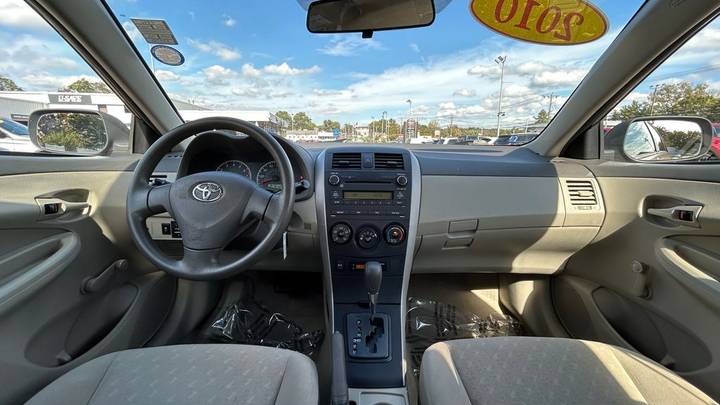 2010 Toyota Corolla LE