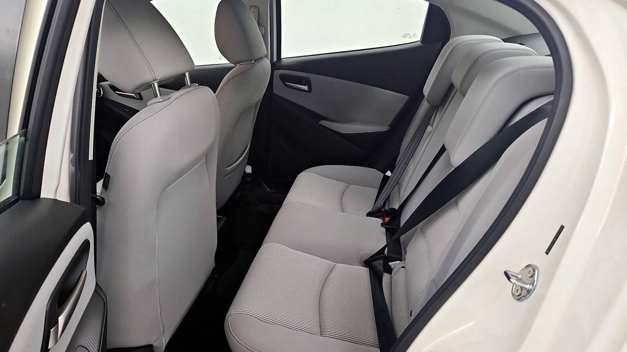 2019 Toyota Yaris LE Manual