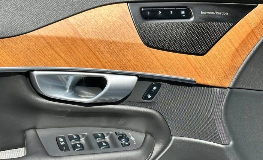 2024 Volvo XC90 Recharge