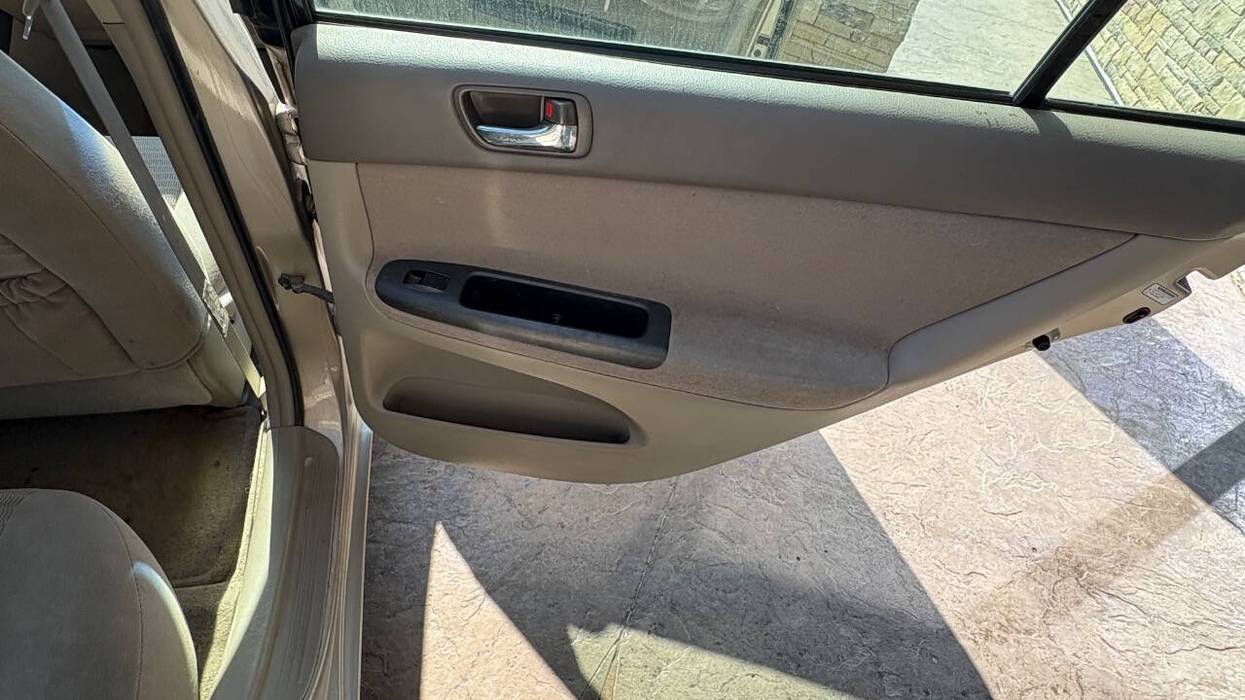 2005 Toyota Camry LE I4
