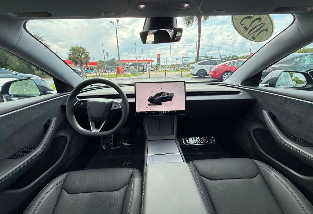 2025 Tesla Model 3 Long Range AWD