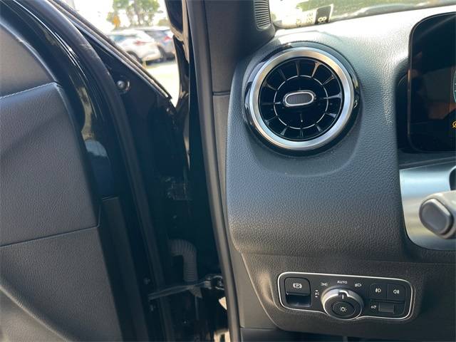 2023 Mercedes-Benz GLB