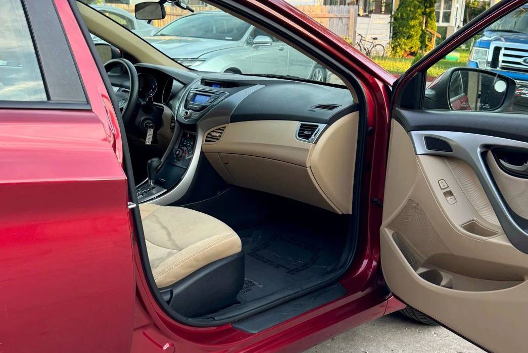 2013 Hyundai Elantra GLS Sedan Automatic