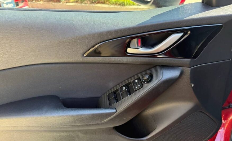2016 Mazda Mazda3 i Touring 5-Door Automatic