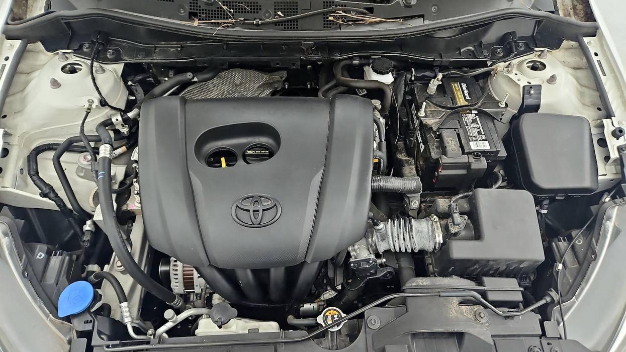 2019 Toyota Yaris LE Manual