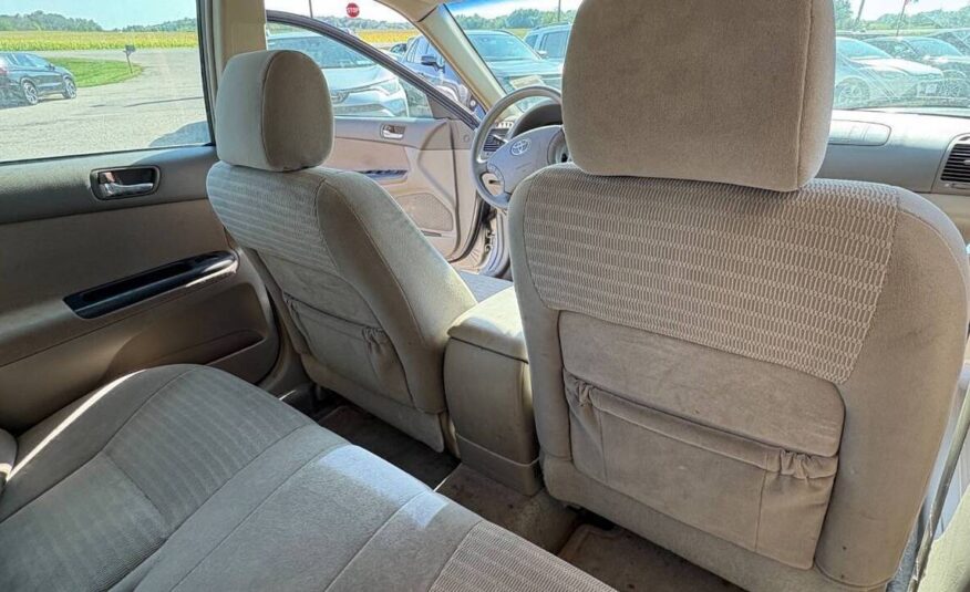 2005 Toyota Camry LE I4