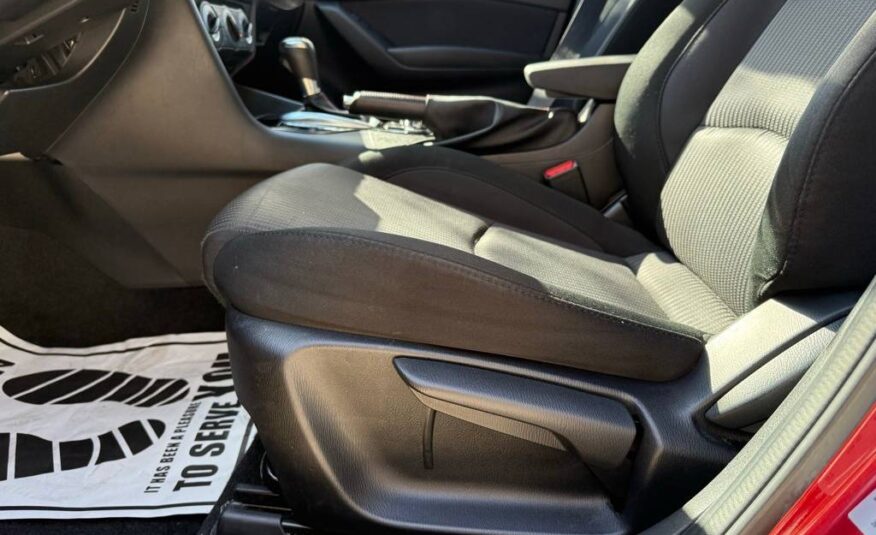 2016 Mazda Mazda3 i Touring 5-Door Automatic
