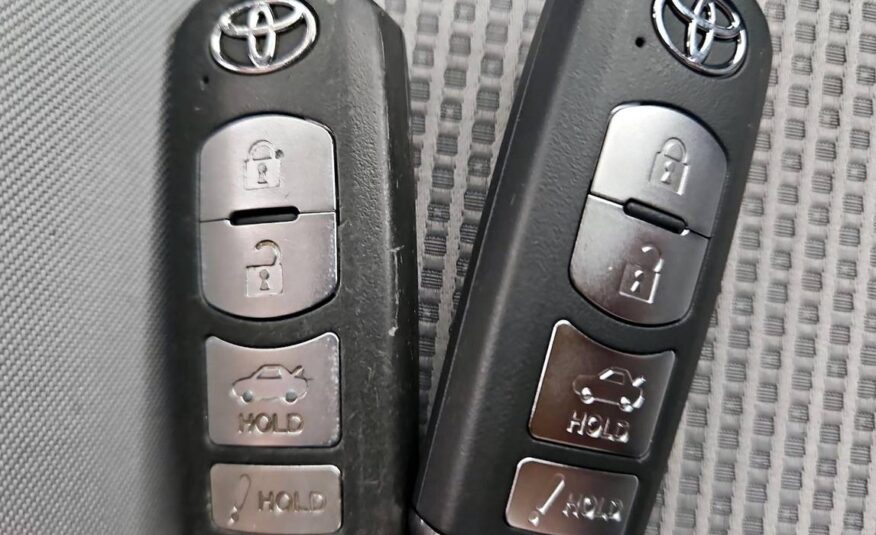 2019 Toyota Yaris LE Manual