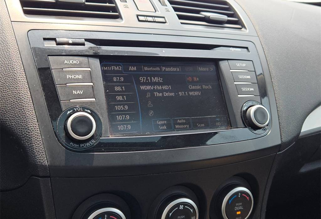 2013 Mazda Mazda3 i Grand Touring 5-Door Manual
