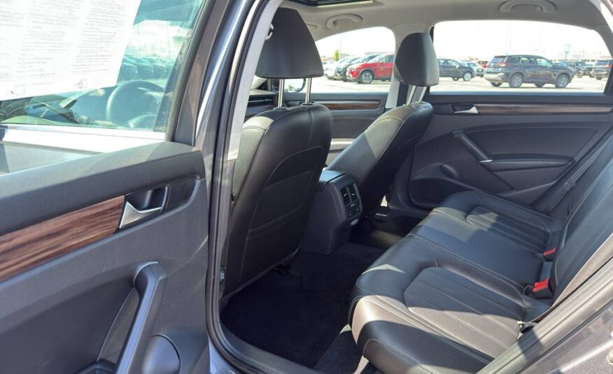 2022 Volkswagen Passat 2.0T Limited Edition